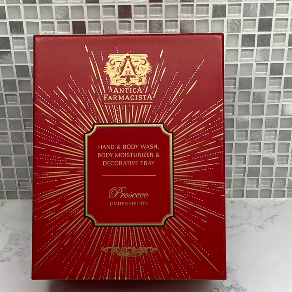 Antica Farmacista hand and body wash, body moistur